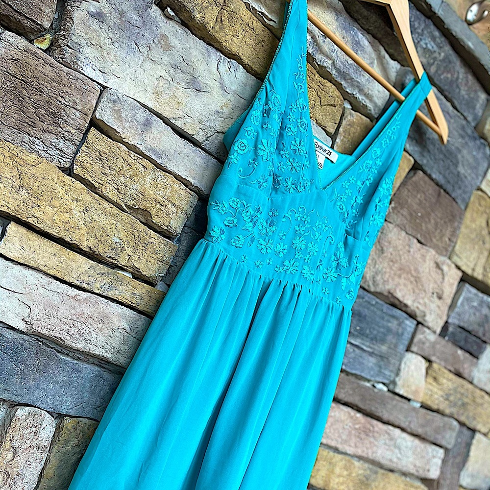 Spring Blue Dress - Picture 3 of 6